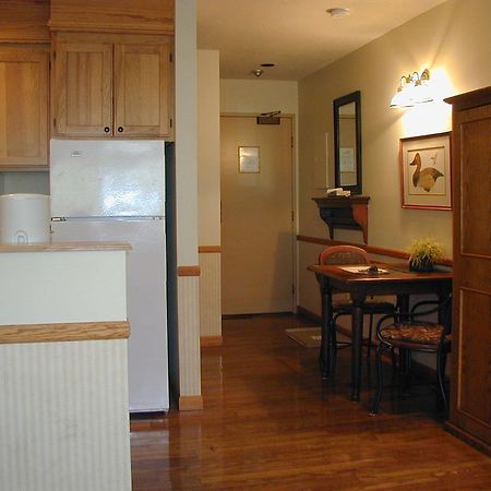 Clock Tower Resort Whistler Camera foto