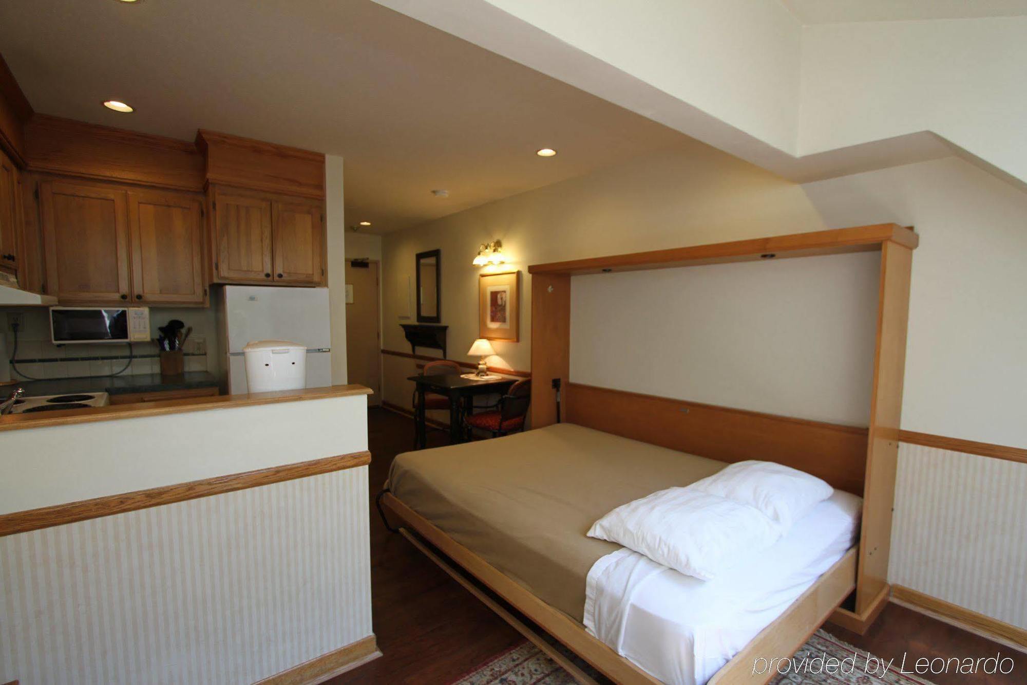 Clock Tower Resort Whistler Esterno foto