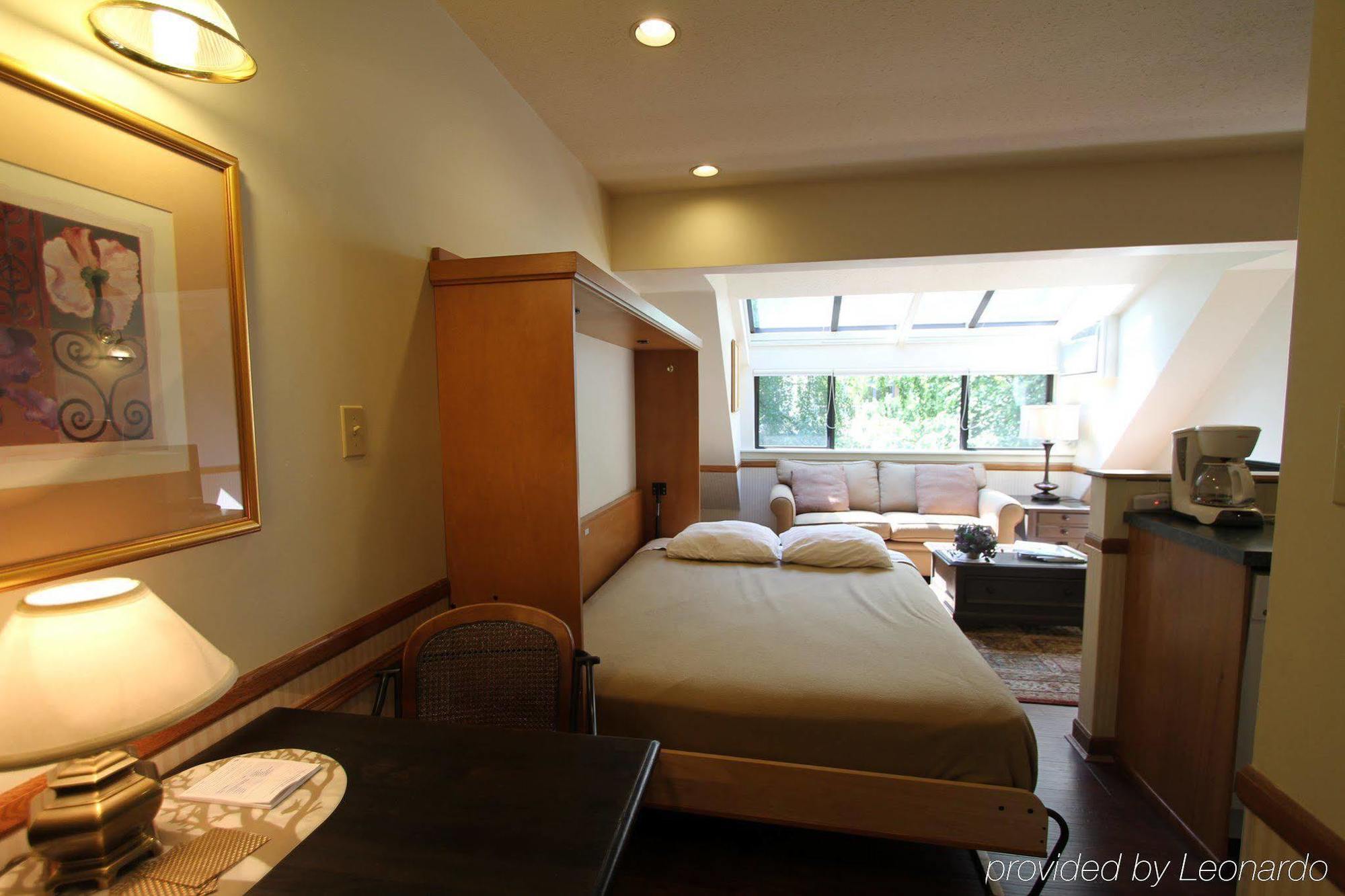 Clock Tower Resort Whistler Esterno foto