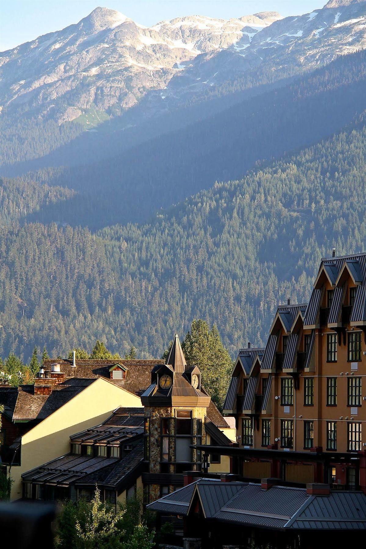 Clock Tower Resort Whistler Esterno foto
